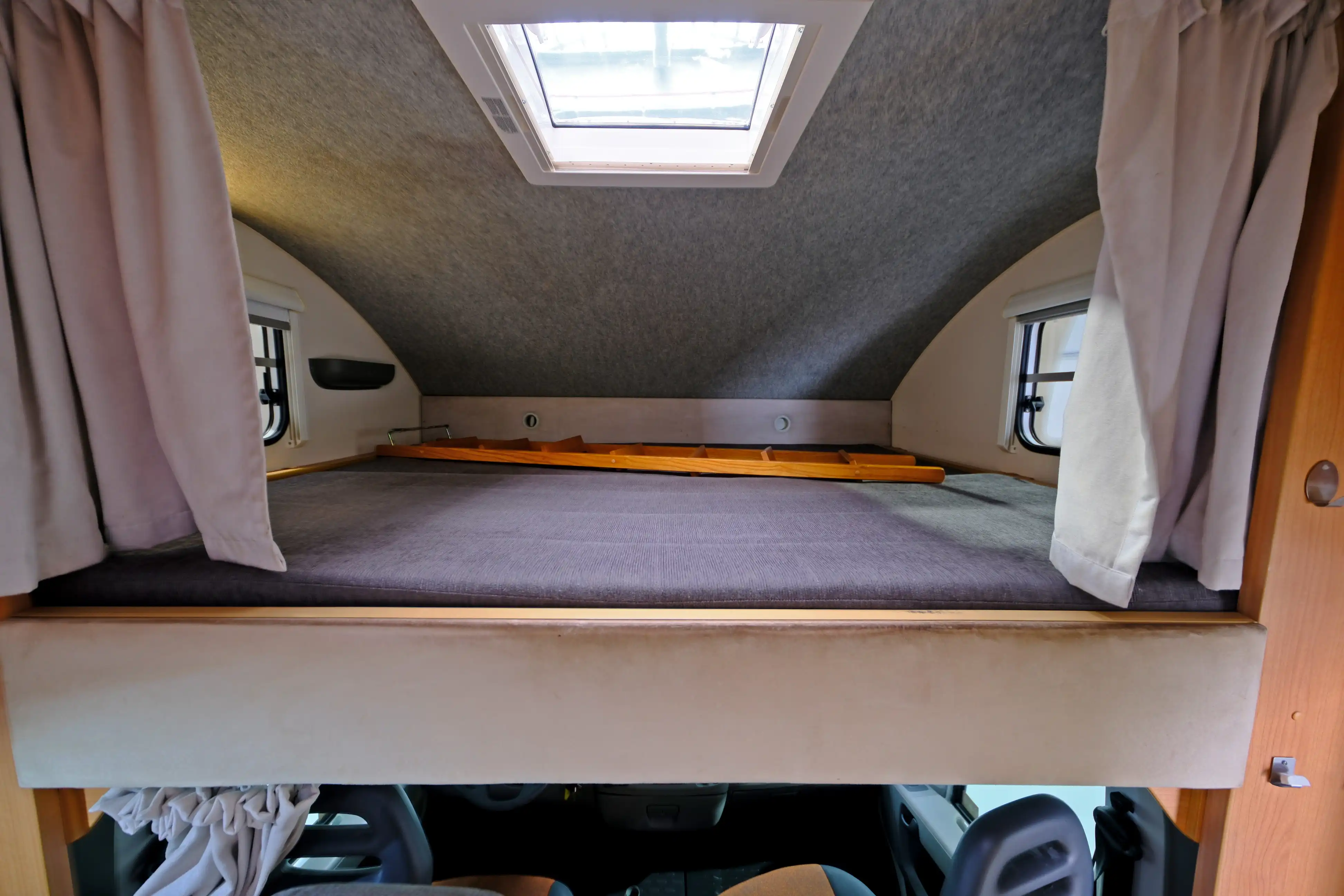 KNAUS SunTraveller 658 LG 